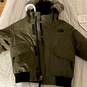 I am selling a green north face jacket